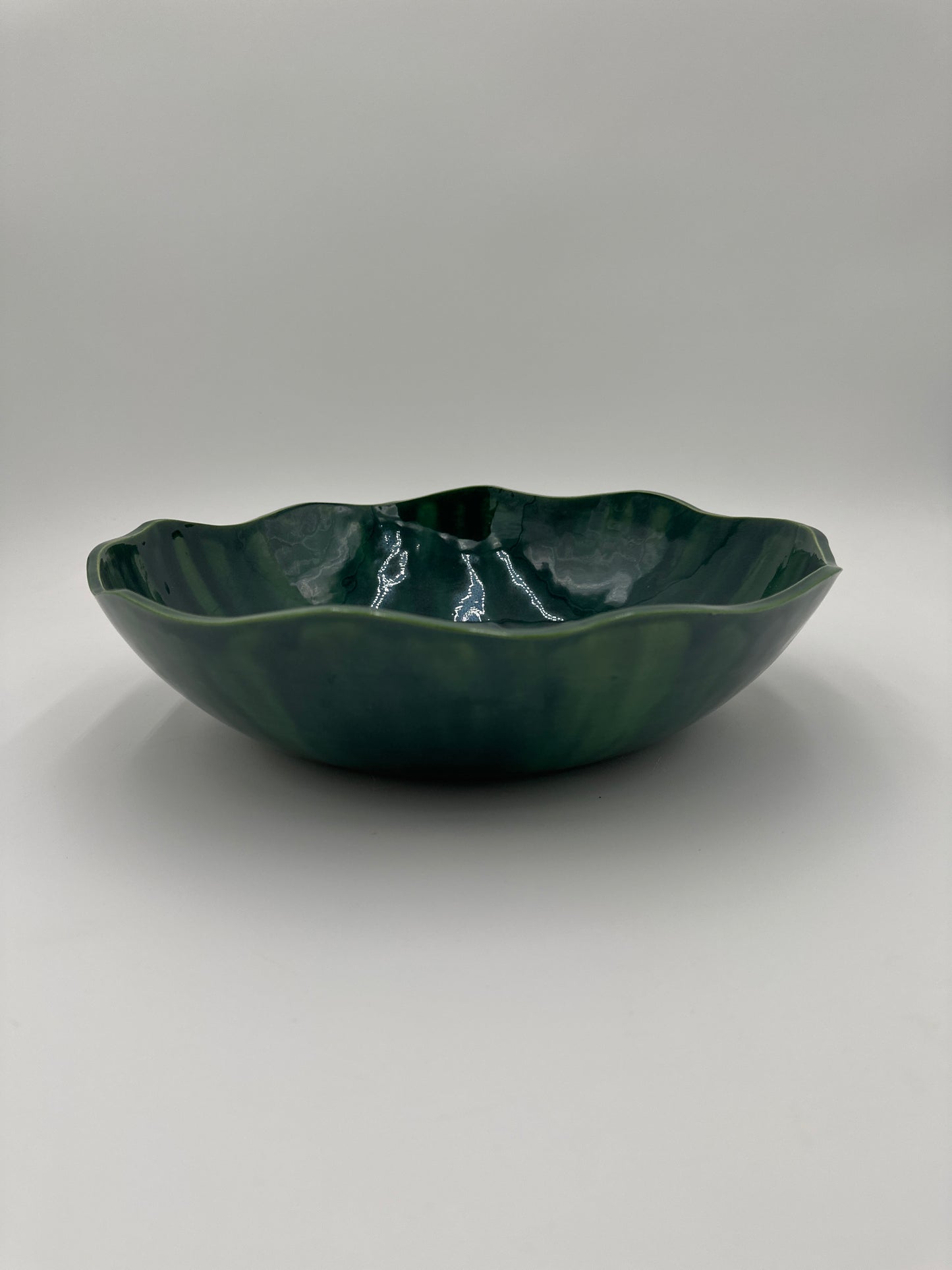 Wavy bowl